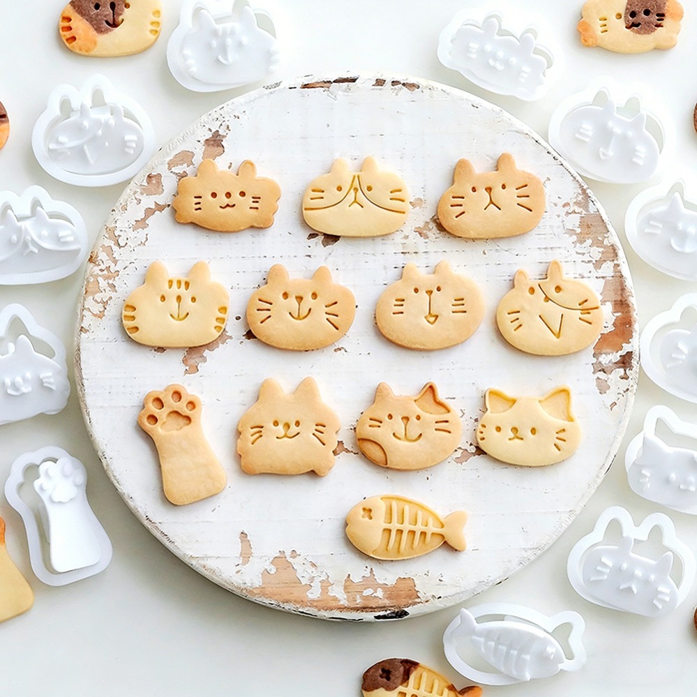 Quality Kitchen Gadgets - Cute Kitten DIY Stamp Cookie Cutters